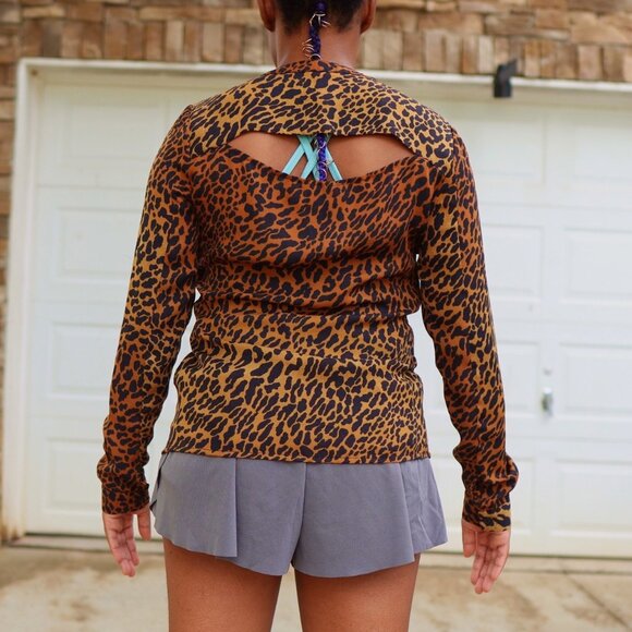GUESS Cheetah Leopard Print Open Back Blouse Shirt | Button Down Long Sleeve Top - Picture 2 of 11